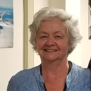 Portrait of Liz Ward